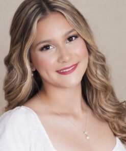 VOTE FOR OLIVIA TAYLOR